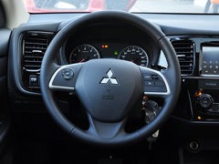 2013 2.0L CVT 四驱都市导航版5座
