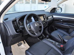 2013 2.0L CVT 四驱都市导航版5座