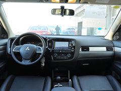 2013 2.0L CVT 四驱都市导航版5座