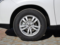 2013 2.0L CVT 四驱都市导航版5座