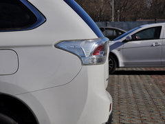 2013 2.0L CVT 四驱都市导航版5座