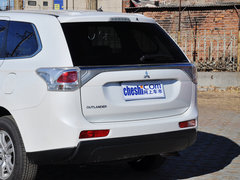 2013 2.0L CVT 四驱都市导航版5座