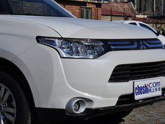 2013 2.0L CVT 四驱都市导航版5座