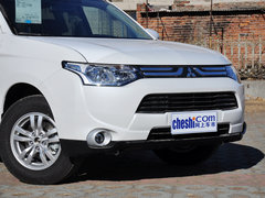 2013 2.0L CVT 四驱都市导航版5座