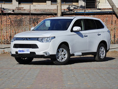 2013 2.0L CVT 四驱都市导航版5座