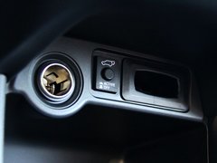 2013 2.4L CVT 四驱豪华导航版 7座