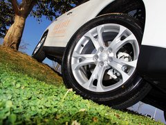 2013 2.4L CVT 四驱豪华导航版 7座