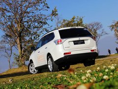 2013 2.4L CVT 四驱豪华导航版 7座