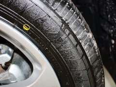 2013 2.4L CVT 四驱豪华导航版 7座