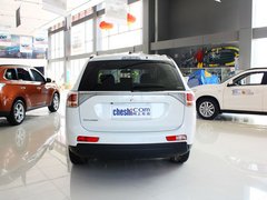 2013 2.4L CVT 四驱豪华导航版 7座