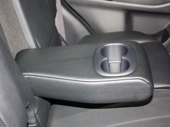 2013 2.4L CVT 四驱豪华导航版 7座