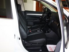 2013 2.4L CVT 四驱豪华导航版 7座