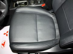 2013 2.4L CVT 四驱豪华导航版 7座