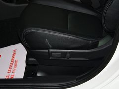 2013 2.4L CVT 四驱豪华导航版 7座