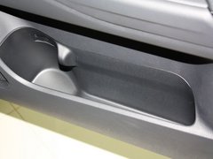 2013 2.4L CVT 四驱豪华导航版 7座