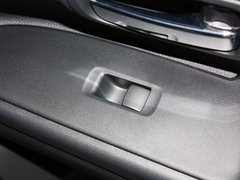 2013 2.4L CVT 四驱豪华导航版 7座
