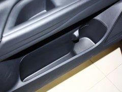 2013 2.4L CVT 四驱豪华导航版 7座