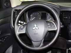 2013 2.4L CVT 四驱豪华导航版 7座