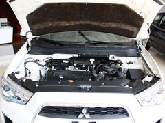 2013 2.4L CVT 四驱豪华导航版 7座