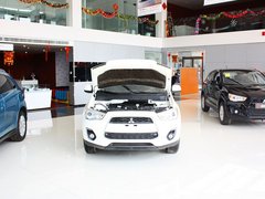 2013 2.4L CVT 四驱豪华导航版 7座