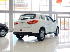 2013 2.4L CVT 四驱豪华导航版 7座