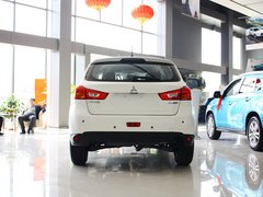 2013 2.4L CVT 四驱豪华导航版 7座