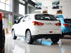 2013 2.4L CVT 四驱豪华导航版 7座