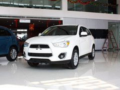 2013 2.4L CVT 四驱豪华导航版 7座
