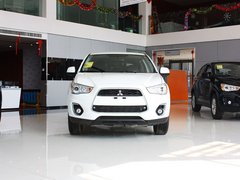 2013 2.4L CVT 四驱豪华导航版 7座