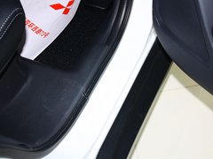 2013 2.4L CVT 四驱豪华导航版 7座