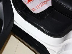 2013 2.4L CVT 四驱豪华导航版 7座