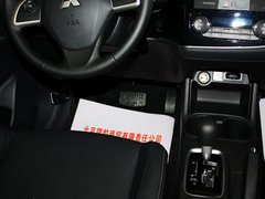 2013 2.4L CVT 四驱豪华导航版 7座