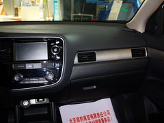 2013 2.4L CVT 四驱豪华导航版 7座