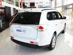 2013 2.4L CVT 四驱豪华导航版 7座