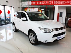 2013 2.4L CVT 四驱豪华导航版 7座