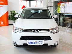 2013 2.4L CVT 四驱豪华导航版 7座