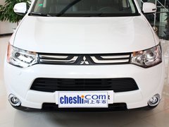 2013 2.4L CVT 四驱豪华导航版 7座
