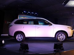 2013 2.4L CVT 四驱精英GT版 7座