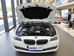 2013 530i 3.0L 领先型旅行版