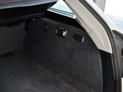 2013 530i 3.0L 领先型旅行版