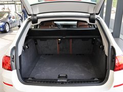 2013 530i 3.0L 领先型旅行版