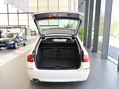 2013 530i 3.0L 领先型旅行版