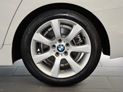 2013 530i 3.0L 领先型旅行版