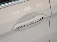 2013 530i 3.0L 领先型旅行版