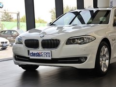 2013 530i 3.0L 领先型旅行版