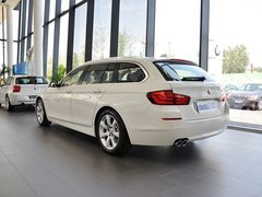 2013 530i 3.0L 领先型旅行版