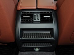 2013 530i 3.0L 领先型旅行版