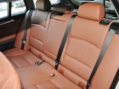 2013 530i 3.0L 领先型旅行版