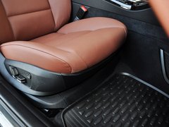 2013 530i 3.0L 领先型旅行版