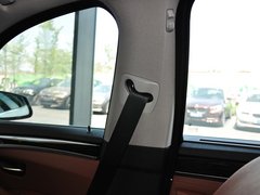 2013 530i 3.0L 领先型旅行版